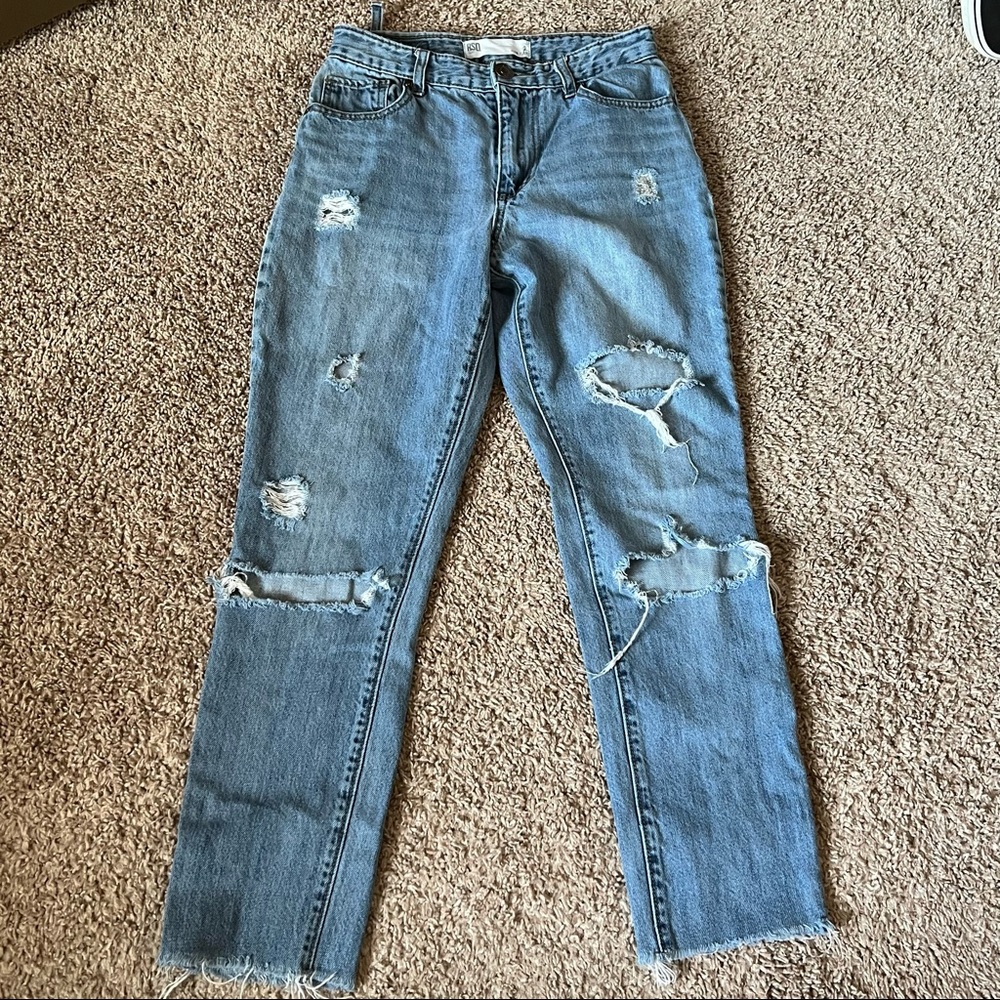 Woman’s RSQ mom jeans